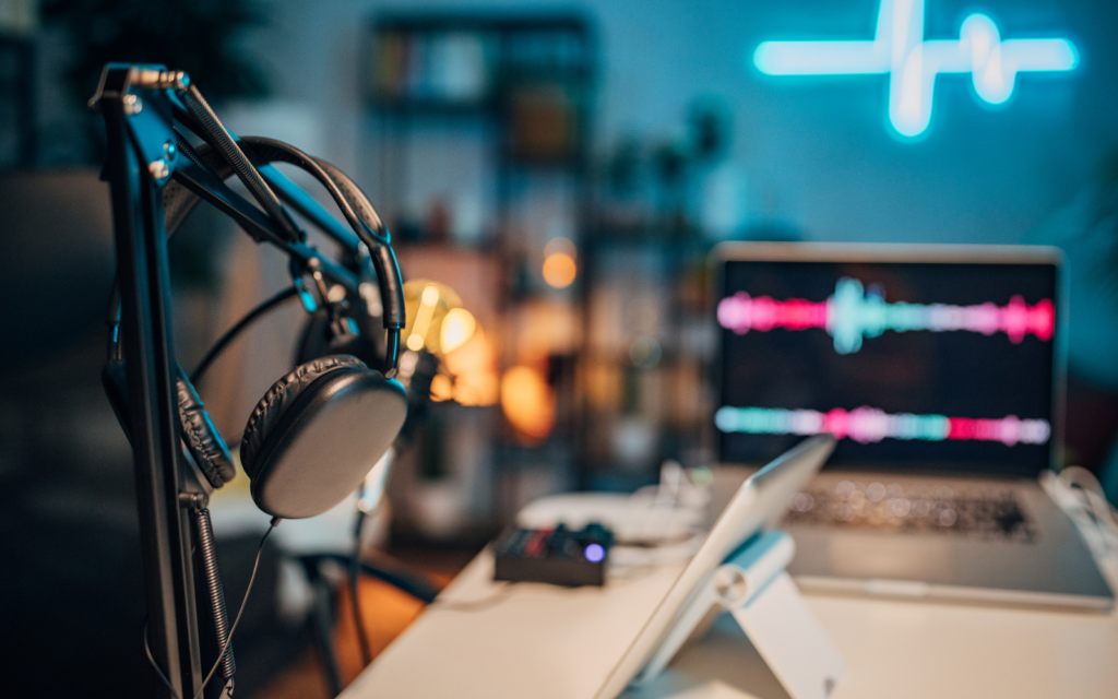 7 Best Podcast Software Tools to Grow Your Audience
