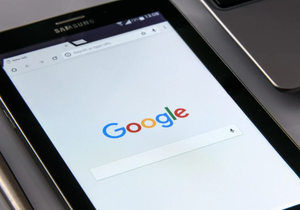 15 Helpful Google Search Tips and Tricks For Better Browsing